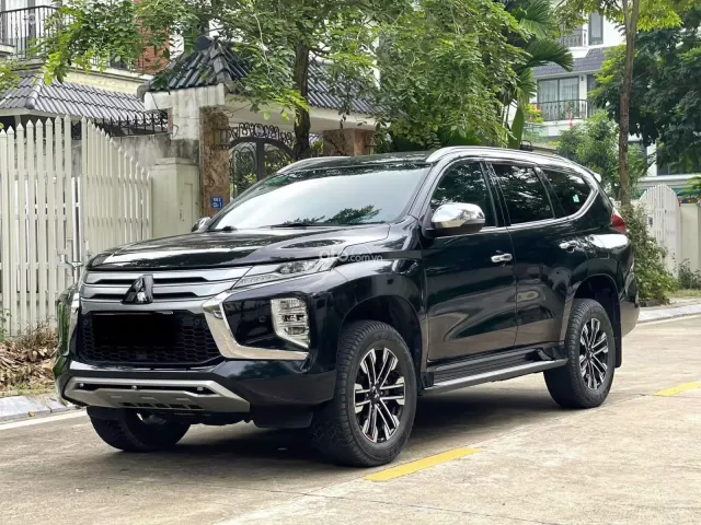 Mitsubishi Pajero Sport 2022 số tự động tại Hà Nội