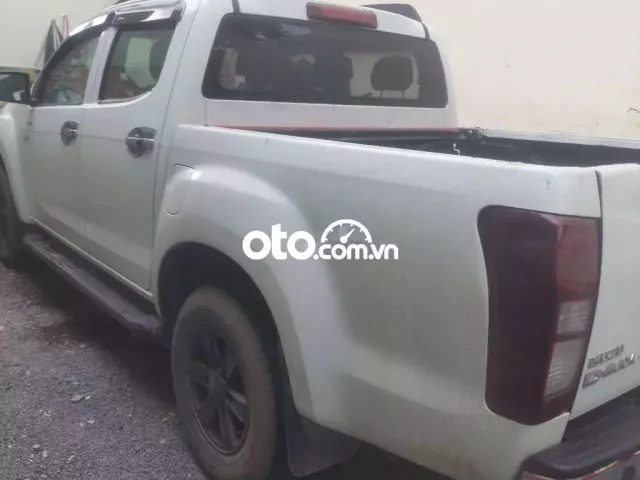 2016 LS 2.5 4x2 AT - 247000 km