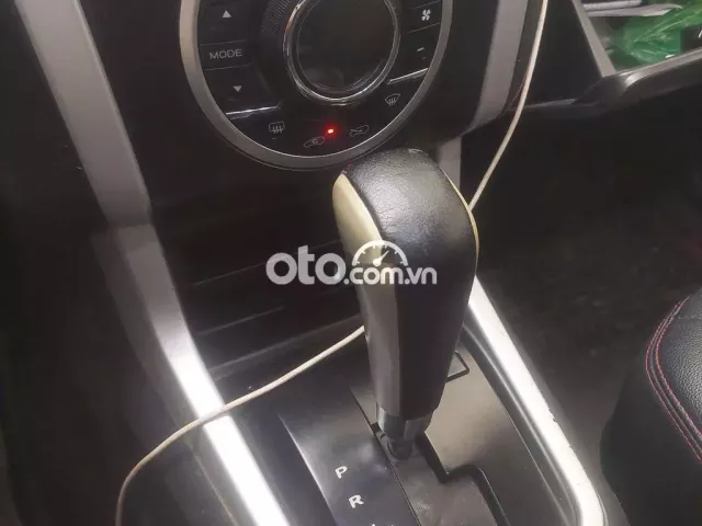 2016 LS 2.5 4x2 AT - 247000 km