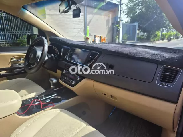 Kia Sedona 2021 2.2 DAT LUXURY - 63000 km