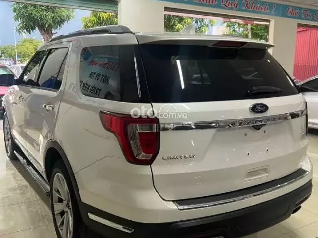 Ford Explorer 2019 số tự động