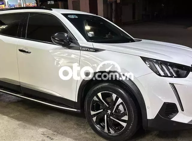 Peugeot 2008 2022 GT Line 1.2 AT - 75000 km