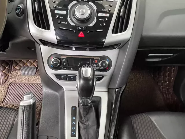 Ford Focus S 2.0AT 2014 12