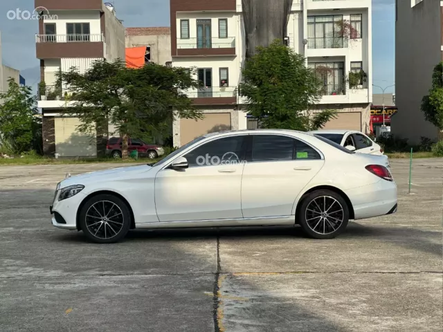 Xe 1 chủ từ đầu, giá tốt sang tên ngay