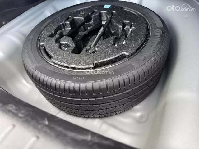 Form dáng thể thao, nội thất cao cấp