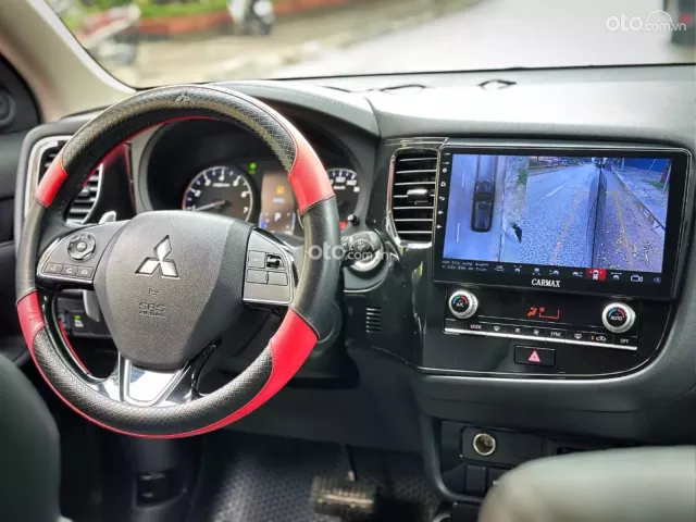 Xe đẹp chạy ít km zin 100% siêu mới