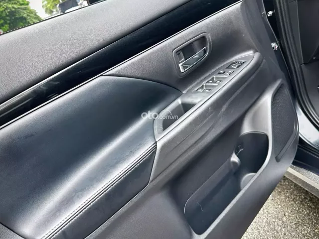 Xe đẹp chạy ít km zin 100% siêu mới