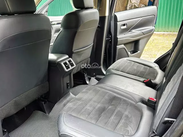 Xe đẹp chạy ít km zin 100% siêu mới