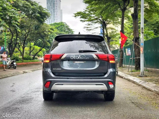 Xe đẹp chạy ít km zin 100% siêu mới