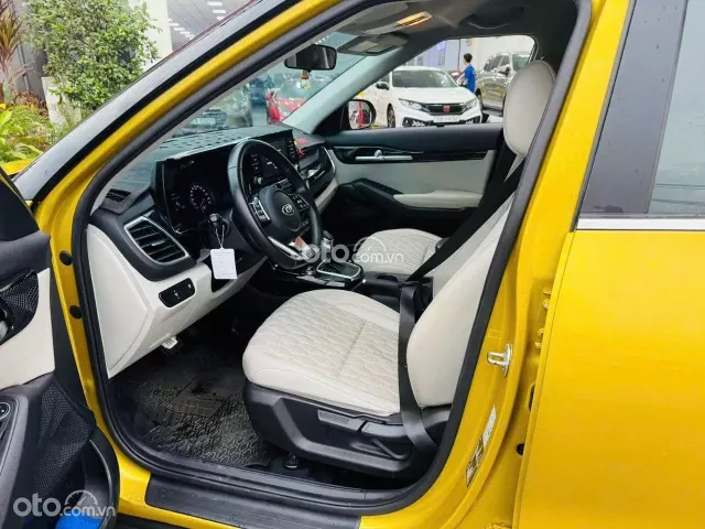 Kia Seltos 1.4 Luxury 2020 24