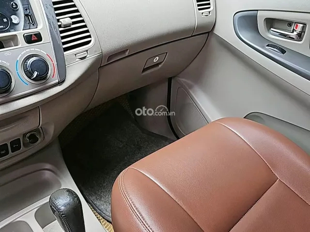 Nhà xử dụng kỹ, đăng kiểm còn dài