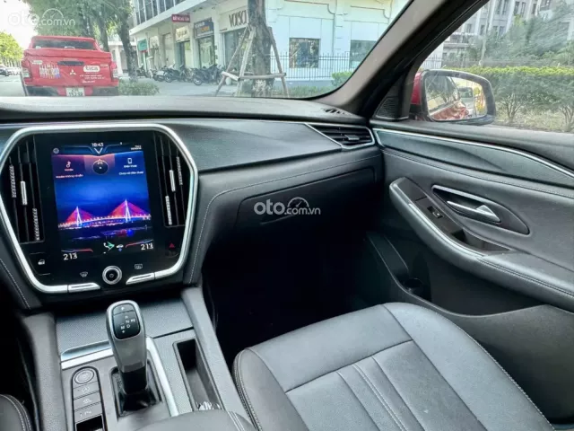 VinFast LUX A2.0 Tiêu chuẩn 2022 8