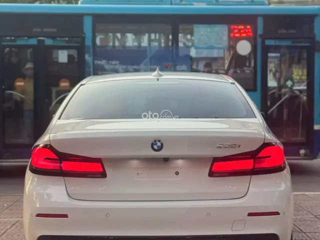 BMW 520i Luxury Line 2022 5