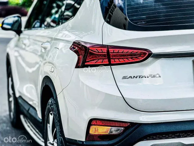 Hyundai Santa Fe 2.2 Dầu Đặc biệt 2022 4