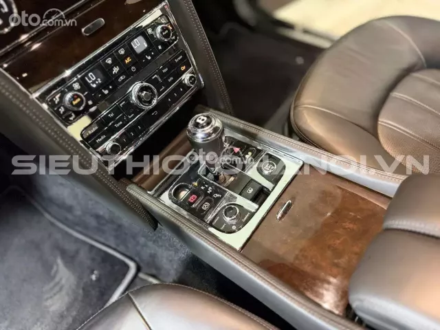 Bentley Mulsanne 6.8 V8 2010 15