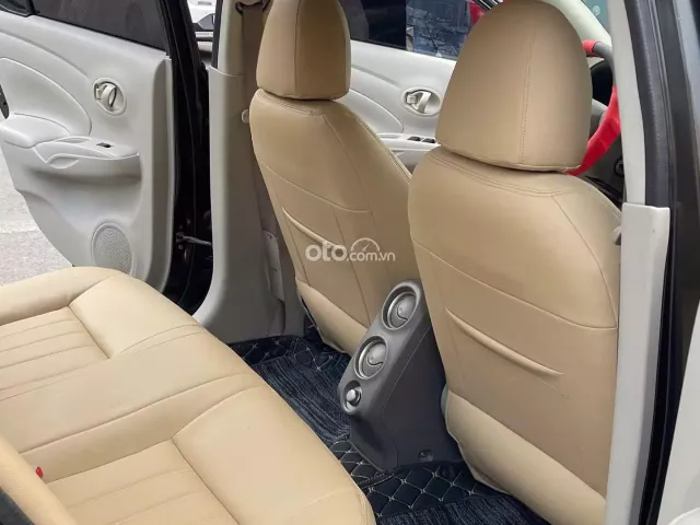 Xe tình trạng cực đẹp, full option tiện nghi