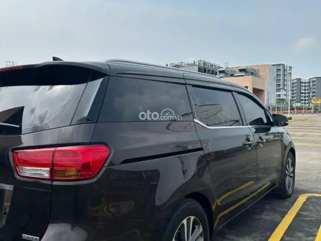 Kia Sedona 2.2 Luxury 2018 5
