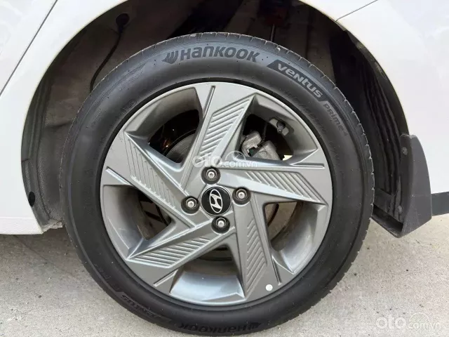 Xe bản đủ, trang bị nhiều tiện nghi