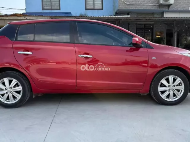 Toyota Yaris 1.3E 2014 5