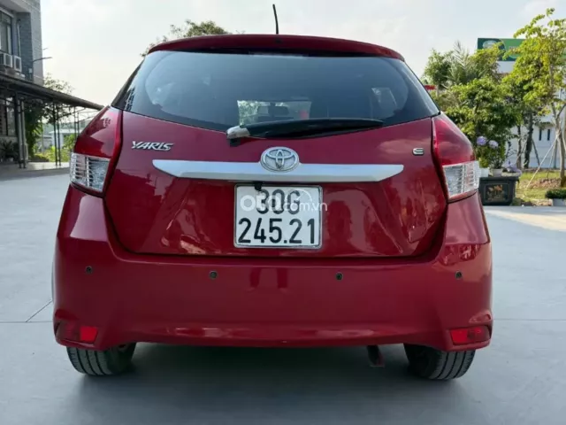 Toyota Yaris 1.3E 2014 6