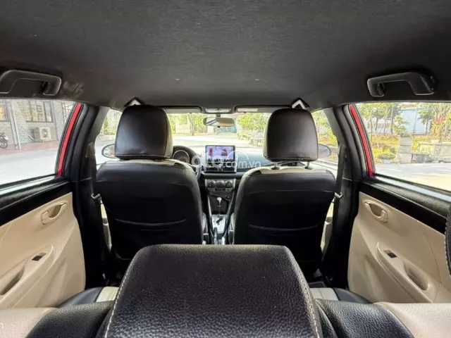 Toyota Yaris 1.3E 2014 10