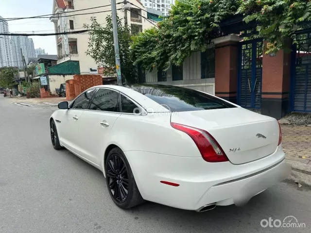 Jaguar XJL V8 2011 4