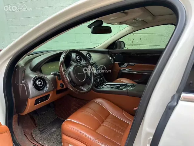 Jaguar XJL V8 2011 6