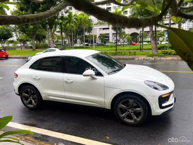 Xe sang nhập khẩu nguyên chiếc như mới