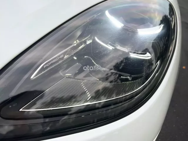 Xe sang nhập khẩu nguyên chiếc như mới