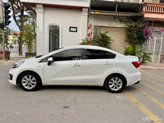 Kia Rio 1.4 AT 2016 3
