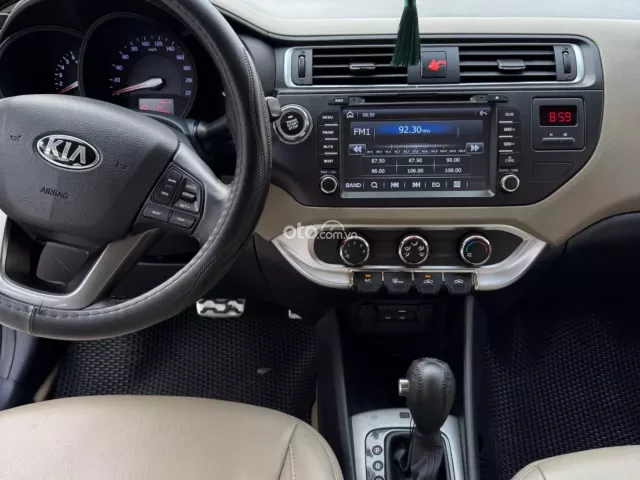 Kia Rio 1.4 AT 2016 8