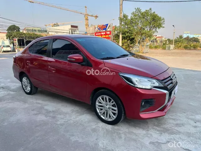 Xe đẹp, trang bị nội thất đầy đủ, chủ cực giữ gìn