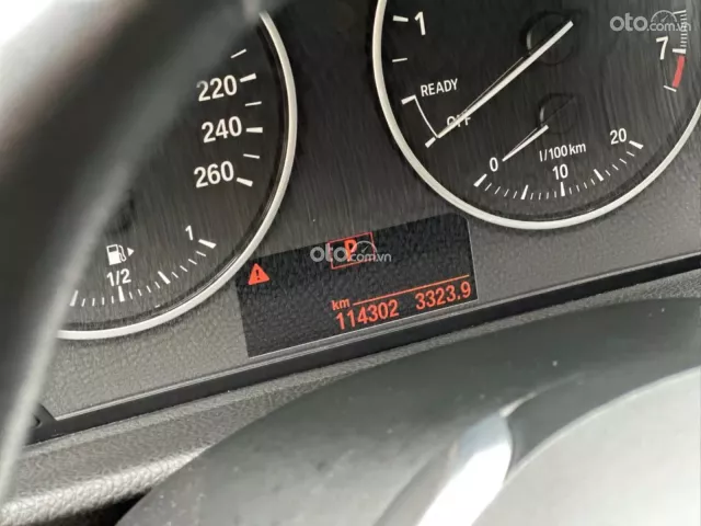 MPV gia đình rộng rãi, giá cực tốt