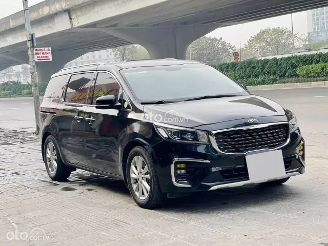 Kia Sedona 2.2 Luxury 2019 3