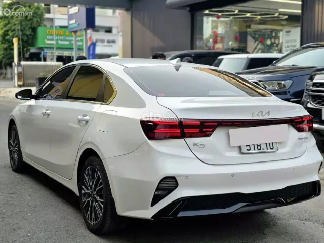Kia K3 1.6 Premium 2024 4