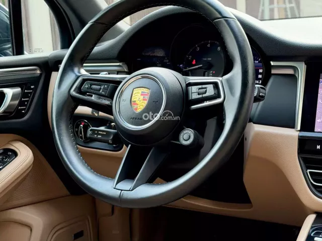 Phiên bản lướt 18.000 miles đầy đủ option