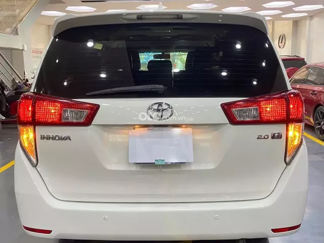 Xe cũ 8 chỗ giá tốt tại TP. HCM