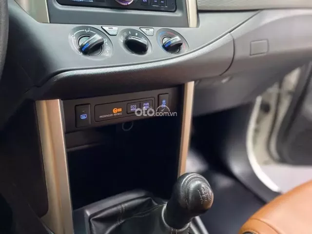 Xe cũ 8 chỗ giá tốt tại TP. HCM