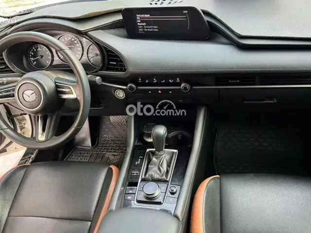 Xe tư nhân, mẫu sedan đầm chắc