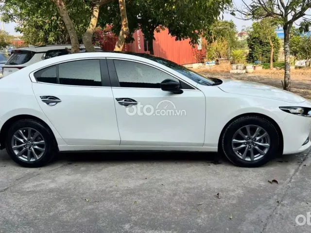 Xe tư nhân, mẫu sedan đầm chắc