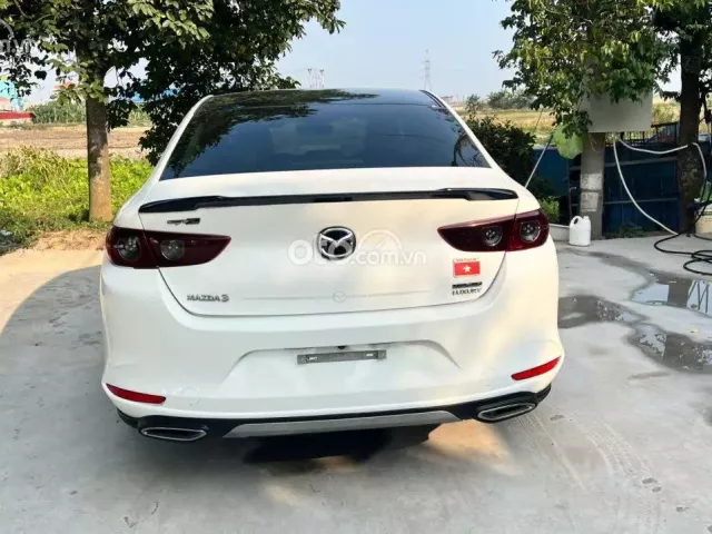 Xe tư nhân, mẫu sedan đầm chắc