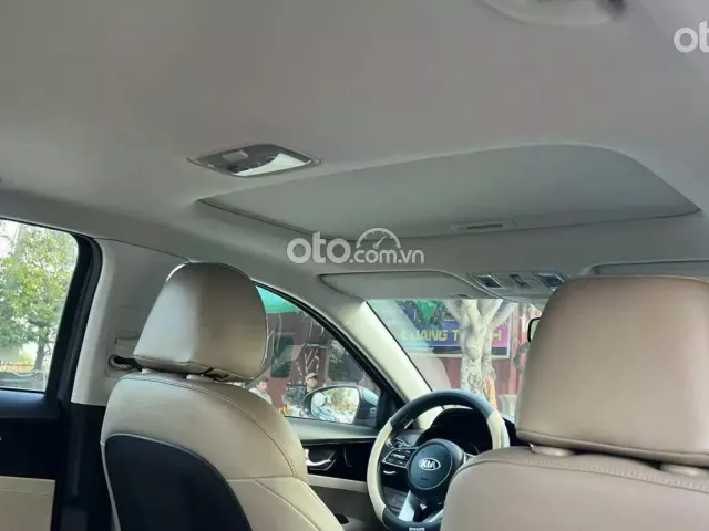 Xe trang bị nhiều đồ tiện nghi, giá cực tốt