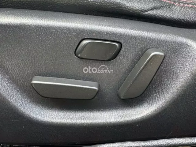 Xe cực đẹp, trang bị nhiều option