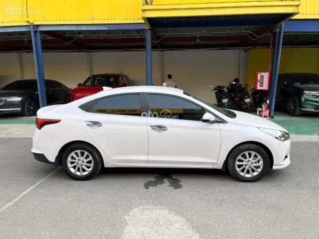 Hyundai Accent 1.4 AT Tiêu chuẩn 2023 6