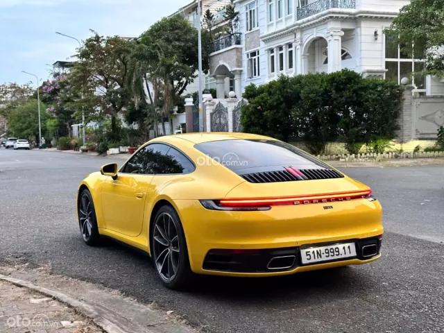 Porsche 911 Carrera 2021 4