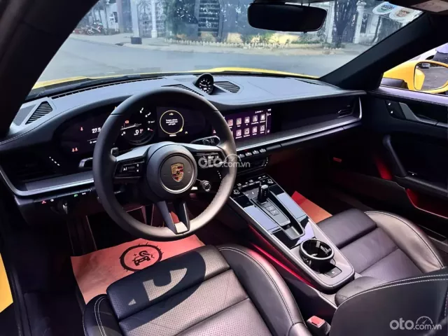 Porsche 911 Carrera 2021 7