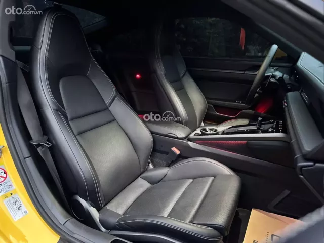 Porsche 911 Carrera 2021 9