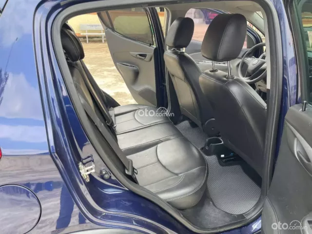 VinFast Fadil Cao cấp 2020 7