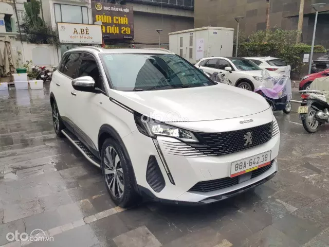 Peugeot 5008 1.6L Turbo 2023 6