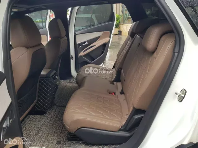 Peugeot 5008 1.6L Turbo 2023 11